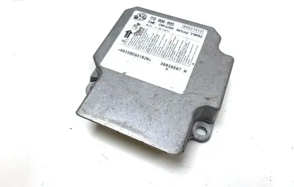 Volkswagen Touran I Airbag control unit/module 1T0909605 5WK43150 05H21S12