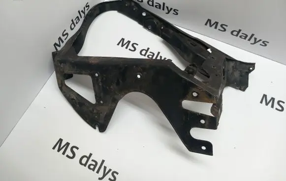 Headlight/headlamp mounting bracket