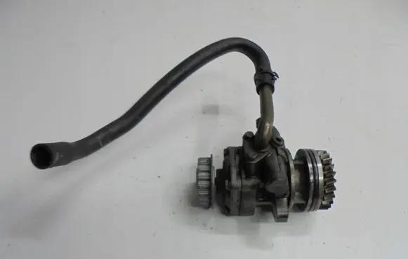 Volkswagen Transporter - Caravelle T5 Power steering pump 7H0422153A