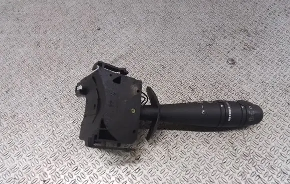 Renault Laguna II Wiper control stalk 8200420148