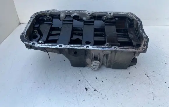 Opel Insignia A Oil sump 55567088