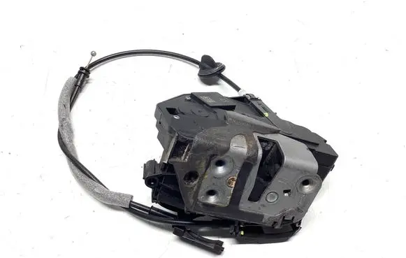 Volvo S60 Front door lock 31301737