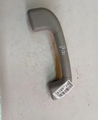 Saturn Vue Front interior roof grab handle 