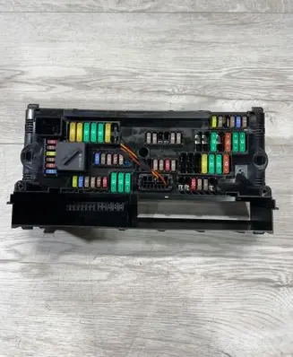BMW X3 F25 Fuse module 9315150 31703344 10099615