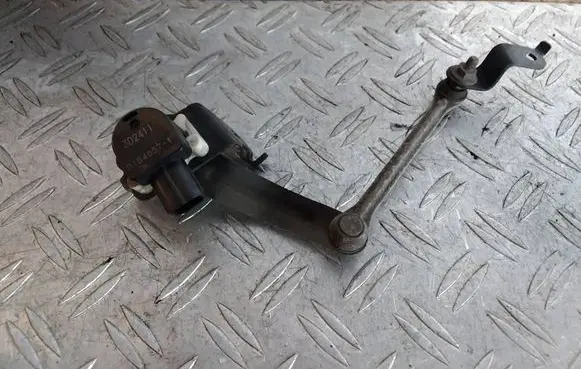 Lexus RX V Rear air suspension level height sensor 3D2411 B154857