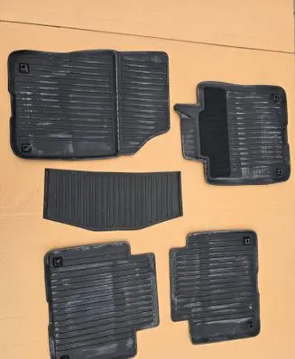 Volvo V90 Cross Country Car floor mat set 39841629 18122017