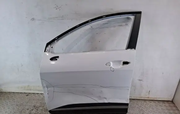 KIA Sportage Front door