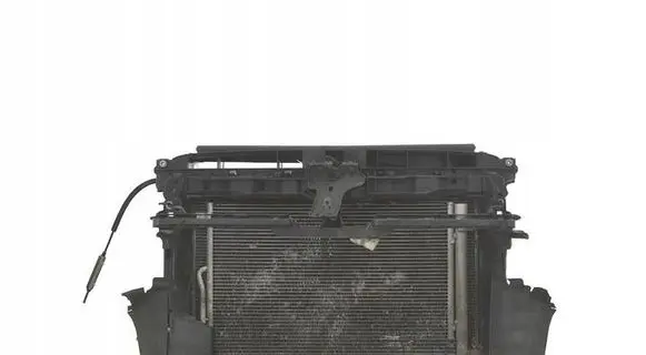 Volkswagen Golf VII Radiator support slam panel