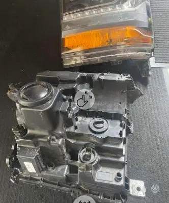 Chevrolet Silverado Headlight/headlamp