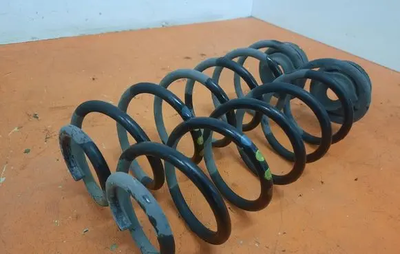 Skoda Fabia Mk2 (5J) Rear coil spring