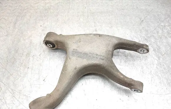 Rear upper control arm/wishbone