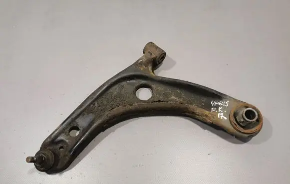 Toyota Yaris Front lower control arm/wishbone
