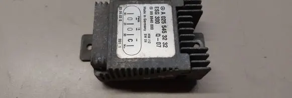 Mercedes-Benz A W168 Coolant fan relay A0255453232 898940000