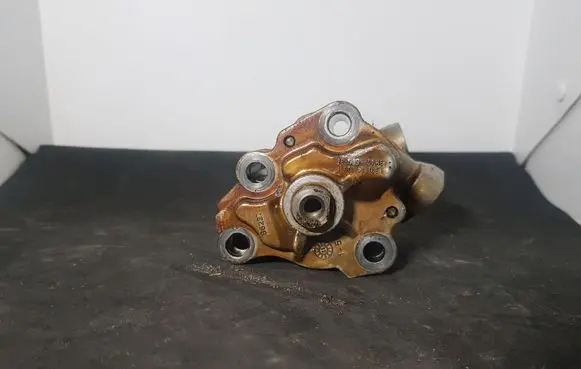 Mazda 3 I Oil pump L31014100F