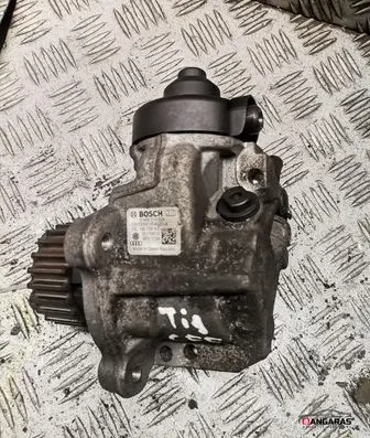 Volkswagen Tiguan Fuel injection high pressure pump 0445010529