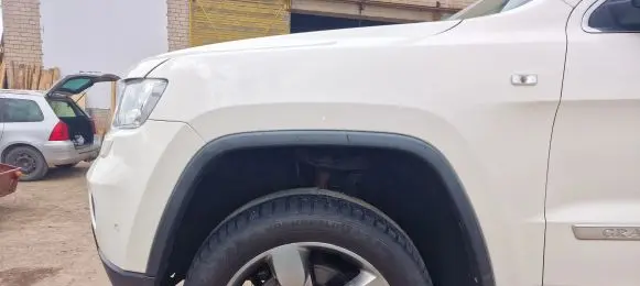 Jeep Grand Cherokee Fender