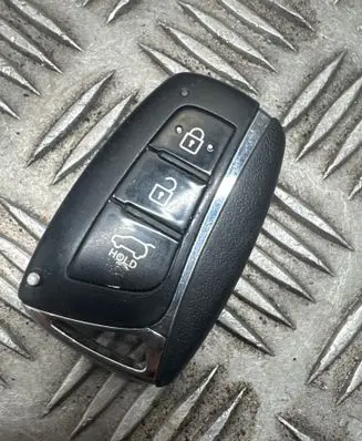 Hyundai Santa Fe Ignition key/card 95440G2100