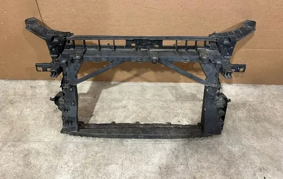Audi A3 8Y Front piece kit 8Y0805588