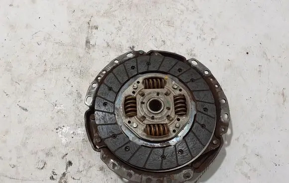 Dacia Logan II Pressure plate 302101852R