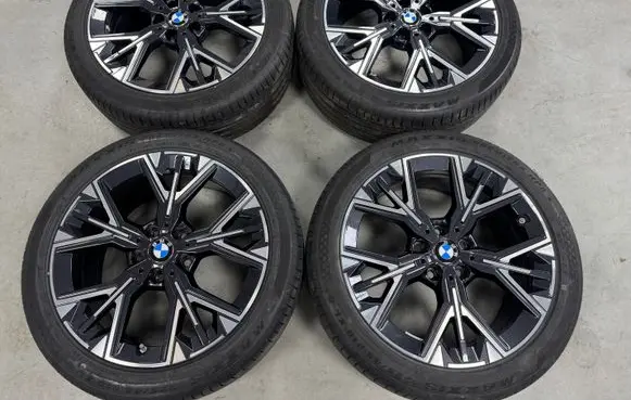 BMW 1 F70 R18 alloy rim 5A35E68