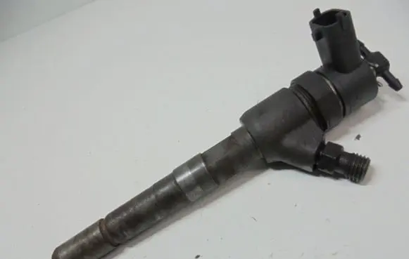 Fiat Panda 141 Fuel injector 0445110083