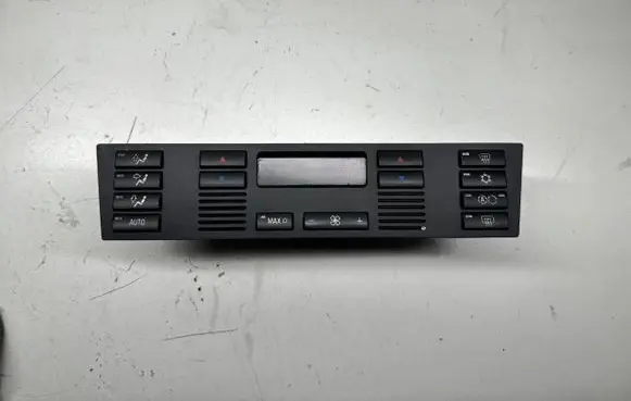 BMW 5 E39 Climate control unit 6916641 01570000 900250950002