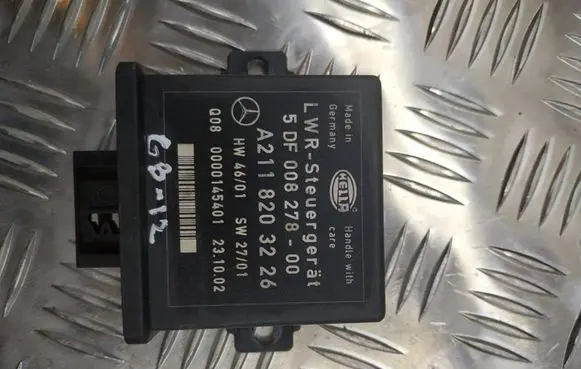 Mercedes-Benz E W211 Light module LCM A2118203226