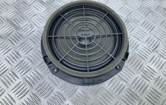 Audi A1 Front door speaker 8X0035415C