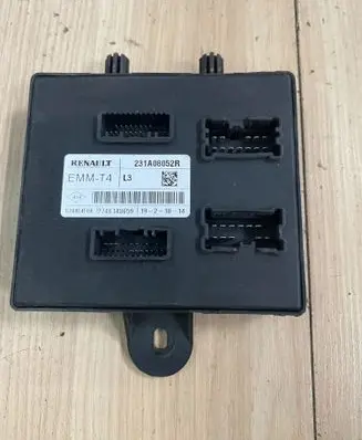 Opel Vivaro Engine control unit/module ECU 231A08052R