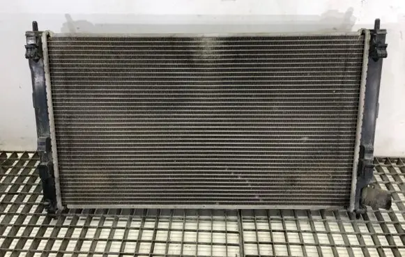 Mitsubishi Lancer VIII Coolant radiator
