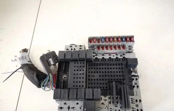 Volvo S80 Fuse box set 9494509 9494343