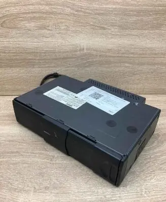 BMW 3 E90 E91 CD/DVD changer 9133083 8364931 WITHPLUG