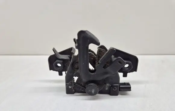 Renault Captur II Engine bonnet/hood lock/catch 