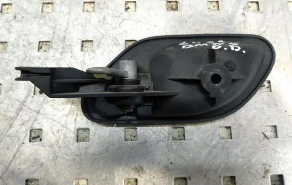 BMW 5 E39 Front door interior handle 8226050