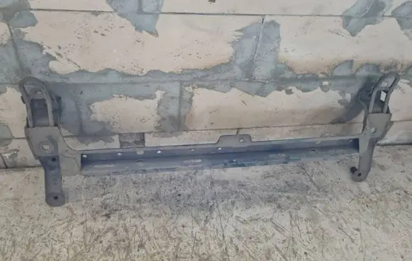 Volkswagen PASSAT B3 Front bumper cross member