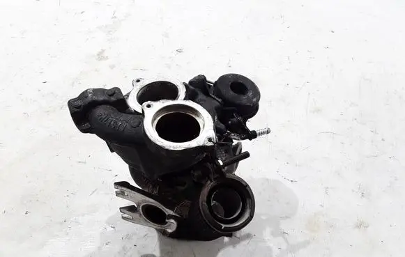 Audi A7 S7 4K8 Turbo 06M145689M