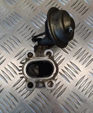 Toyota Avensis T250 Throttle valve
