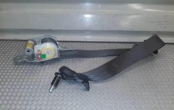 KIA Sorento Front seatbelt 