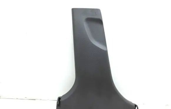 Hyundai i40 (B) pillar trim (bottom)