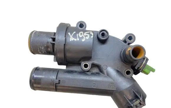 Land Rover Freelander 2 - LR2 Thermostat housing 9657182080 K1953