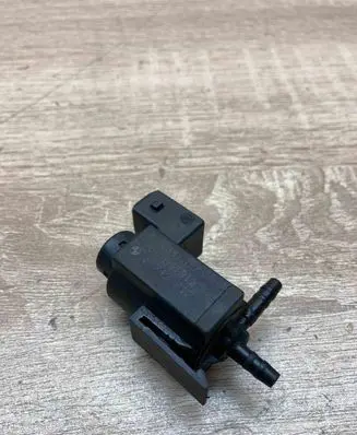 BMW 3 E46 Turbo solenoid valve 1742712