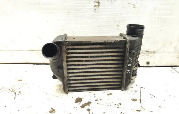 Audi A6 S6 C6 4F Intercooler radiator 4F0145805E