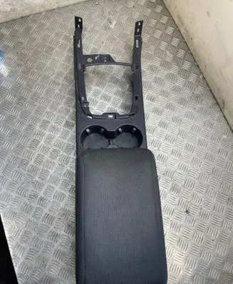 Hyundai Santa Fe Center console 
