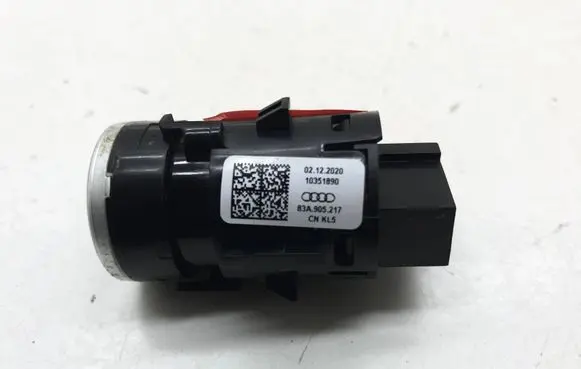 Audi Q7 4M Engine start stop button switch 83A905217 10351890