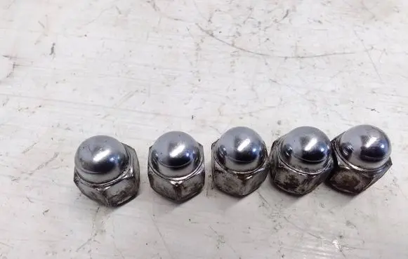 Subaru Forester SF Nuts/bolts 