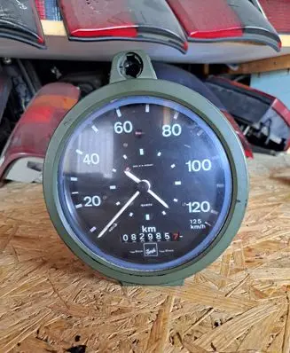 Mercedes-Benz 406 608 Tachometer 