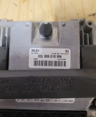 Audi Q5 SQ5 Engine control unit/module 03L906018MN