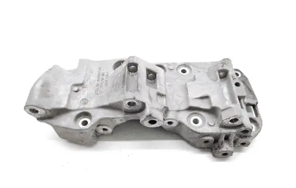 BMW 1 F20 F21 Generator/alternator bracket 8506863