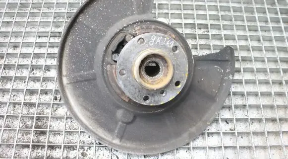 BMW 7 E65 E66 Rear wheel hub