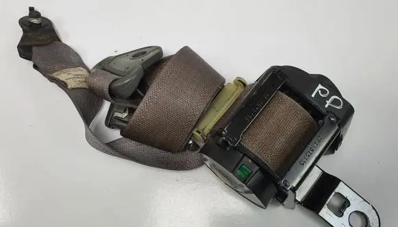 Jeep Grand Cherokee (WK) Front seatbelt P1CL64BD5AC